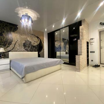 Рибальська вул., 8