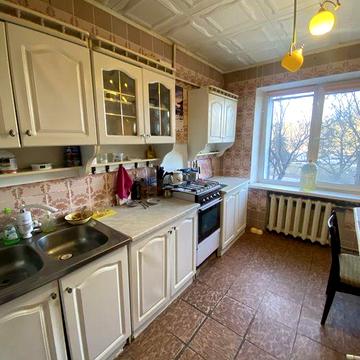 Продам 3х комн чешка 1 этаж! Приднепроовск Сертификат