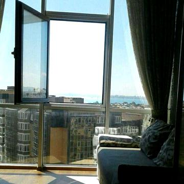 ЛЕТО.Хозяин.Кадор..ГЕНЕРАТОР. С собакой.Вид на море