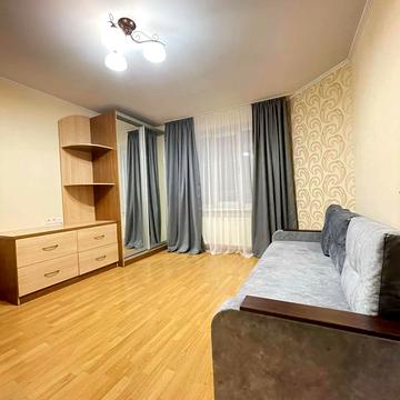 Лесі Українки вул., 26