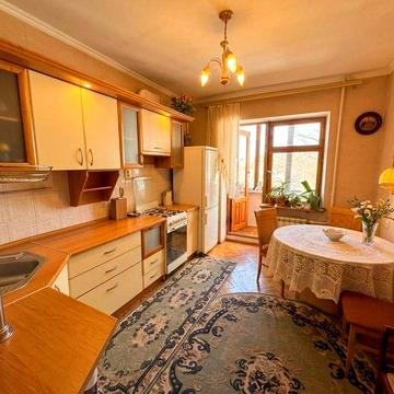 Оренда 3 кімнатної квартири в центрі