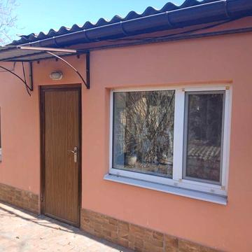 Здам частину будинку р-н 12 школи.