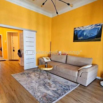 Продаж 2-к квартири, вул. В.Васильківська 67/7. м.Олімпійська 5хв