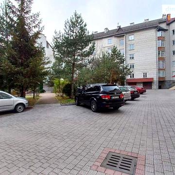 Довгострокова оренда 2к Квартира Тролейбусна вулиця