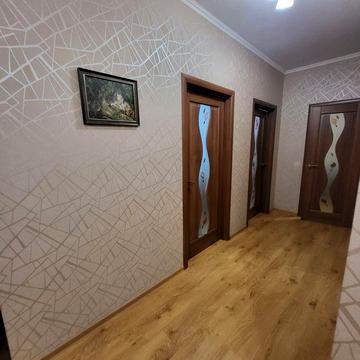 Продам простору 2-кімнатну квартиру у Вишневому