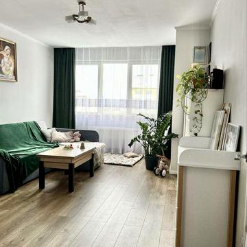 Продаж однокімнатної квартири з меблями та технікою