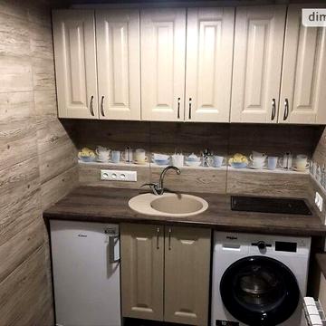 Довгострокова оренда 1к Квартира Грушевського Михайла вулиця