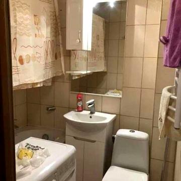 Довгострокова оренда 2к Квартира Сонячна Набережна (Малиновського Маршала) вулиця