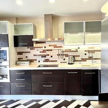 Велика Китаївська вул., 10-А