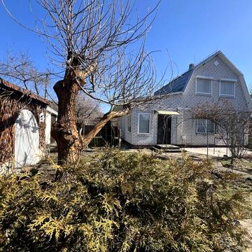 Будинок для життя у будь-яку пору року.