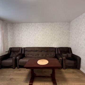 Оренда 2к квартири з новим сучасним ремонтом в центрі міста.