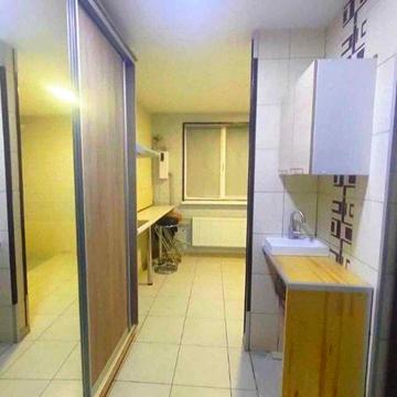 Мини-квартира метро Защитников Украины. Спортивная. Конный рынок.