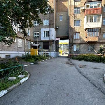 Продаж 3-х кімнатної квартири по  вул. Л. Жаботинського