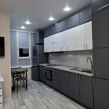 Метро Чернігівська 200м  однокім. Квартира - Студія 38 м. кв.власник ЖК краквська 27