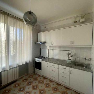 Оренда 2кімн.окремі вулиця Шовкуненка 4, сталінка.