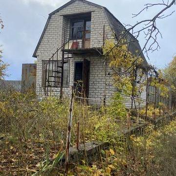 Продається дача біля води