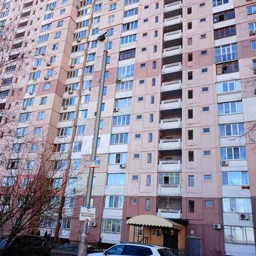 Сдам 3-комнатн. квартиру ул Е.Пчилки 4 метро Позняки Осокорки 10 минут