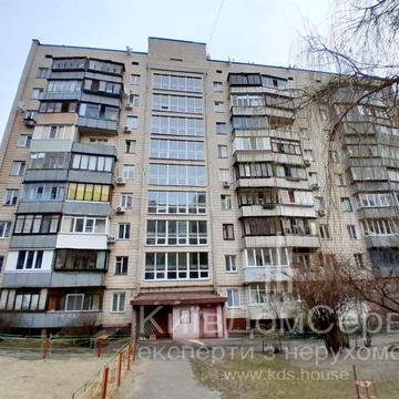 Дніпроводська вул., 3