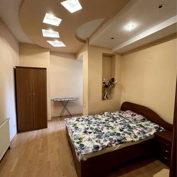 Продаж квартири на набережній