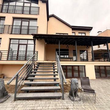 Продам просторный дом в Ермалаевке