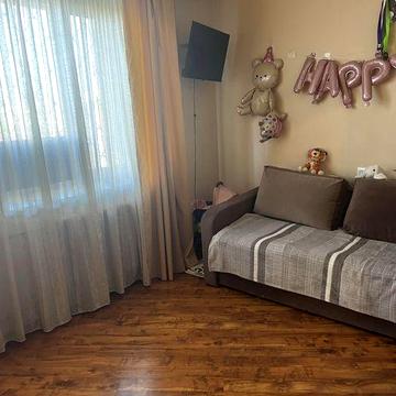 Продам 2 к кв. Деміївка, Пр. Науки 4