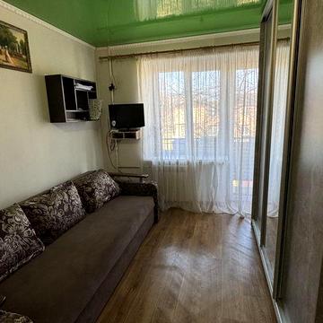 Однокімнатна квартира на другому поверсі