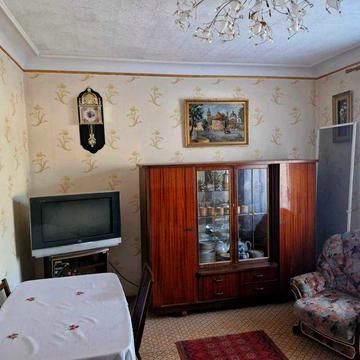 Продам свою квартиру в тихому місці, район станції Роковата.