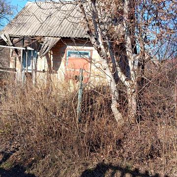 Продам невелику цегляну Дачу Недалеко Озера!