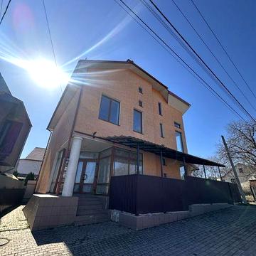 Оренда будинку на Роші