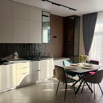 Продаж тауунхауса з дизайнерським ремонтом!!!