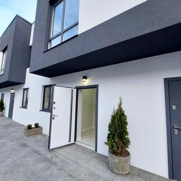 Продам  таунхаус 75м2 Білогородка район Сільпо!