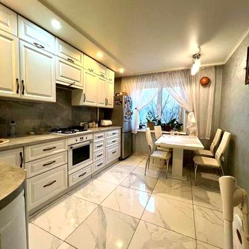 Продам 4к квартиру 82м2 в центрі м. Буча! Навпроти Новуса