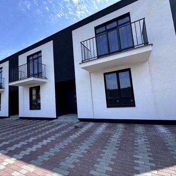 Готовий та реальний таун хаус