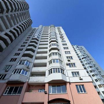 Продам велику 1ку в центрі міста! 54,6м2! Держ програми