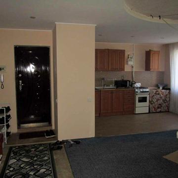 Продам 3 кім. квартиру по вул. Усика Григорія (р-н Центрального ринку)