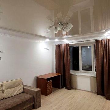 Однокімнатна квартира .Влвсник