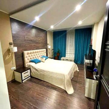 Двокімнатна квартира. Позняки. Драгоманова 2а.