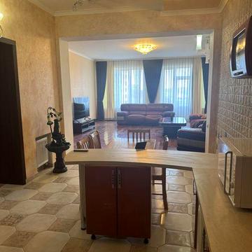 ОРЕНДА 1, 5к. квартира, ЦЕНТР, н/б, 6/10,інд.опалення.