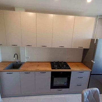 Оренда 2 кімнатної квартири на бульвар Олександрійський (з 1.04)