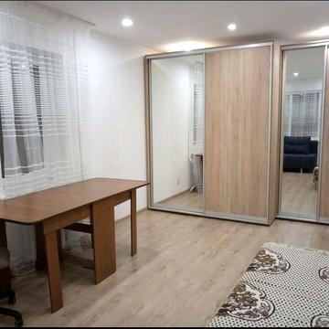 Довготривала оренда кімнати для дівча або молодої парит