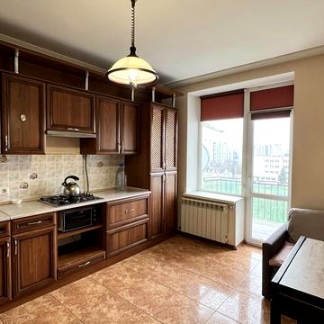 Хіміків вул., 21