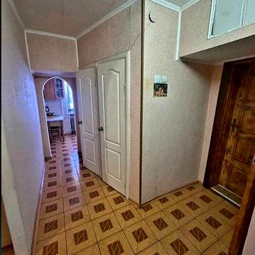 Простора 3-к квартира, р-н Промінь, Цегляний будинок