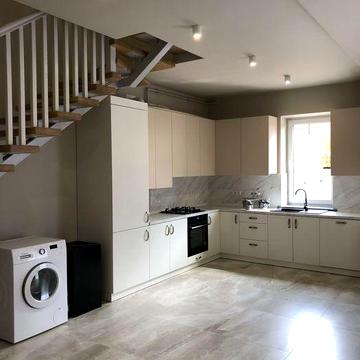 Оренда танхауса будинку квартири