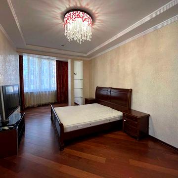 Оренда 2 к.квартири 87м,,метро Позняки!