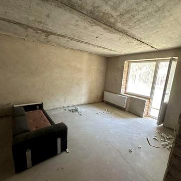 Продається 2-кімнатна квартира ЖК .