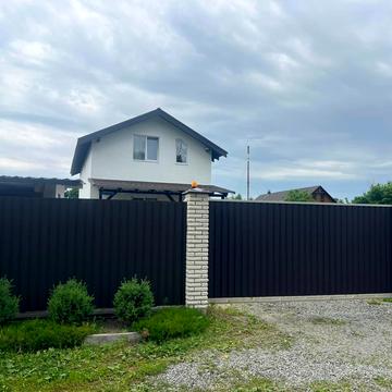 Приозерна, 14