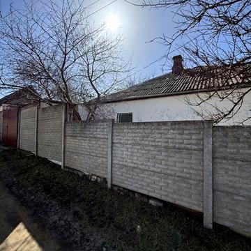 Продаю 2 будинки в одному дворі Херсонське шосе