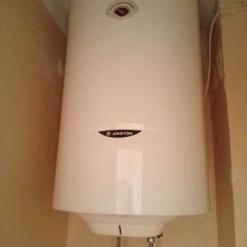 Сдам квартиру аккуратной девушке! С ребёнком! С животным! Недорого!!