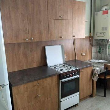 Телефон власника-в оголошен.Хата.4 кімнати.Гараж,садок,газове опалення