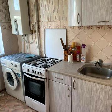 Здам 2-кімнатну квартиру з меблями та технікою